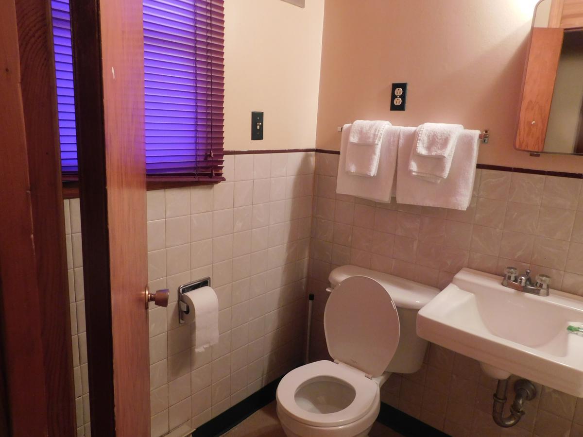 Casey'S InnLac du Bonnet エクステリア 写真